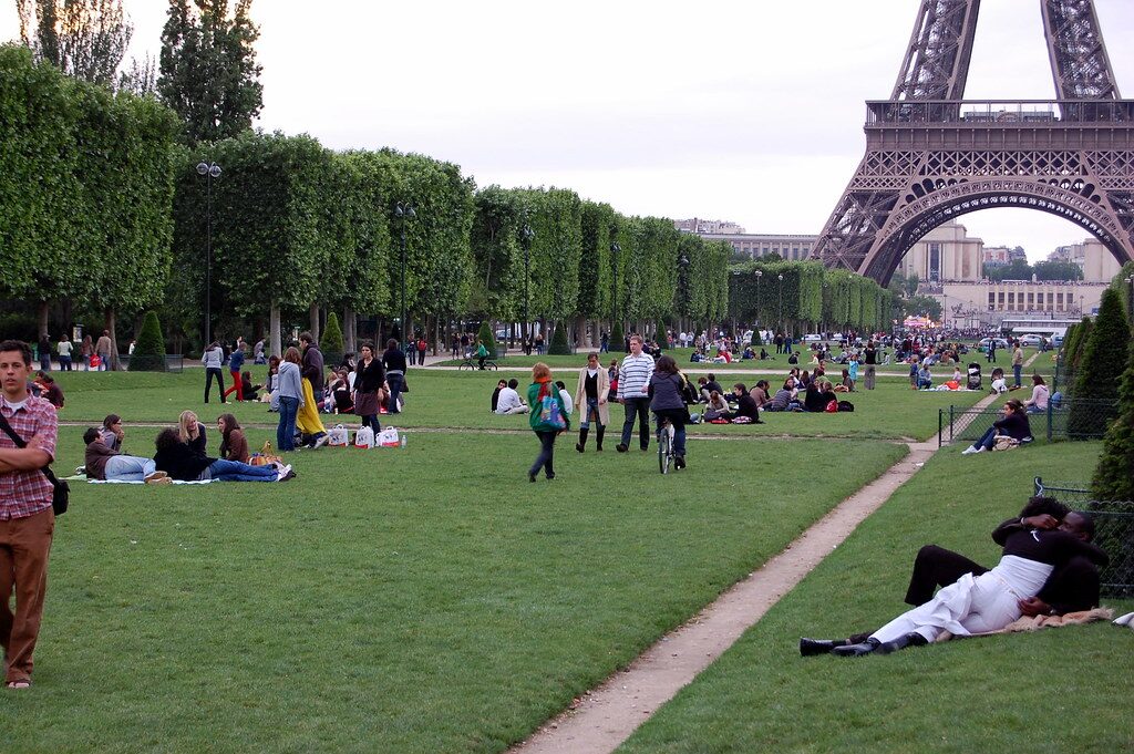 Champ de Mars 10 minute walk from Hotel de LEmpereur by Malone